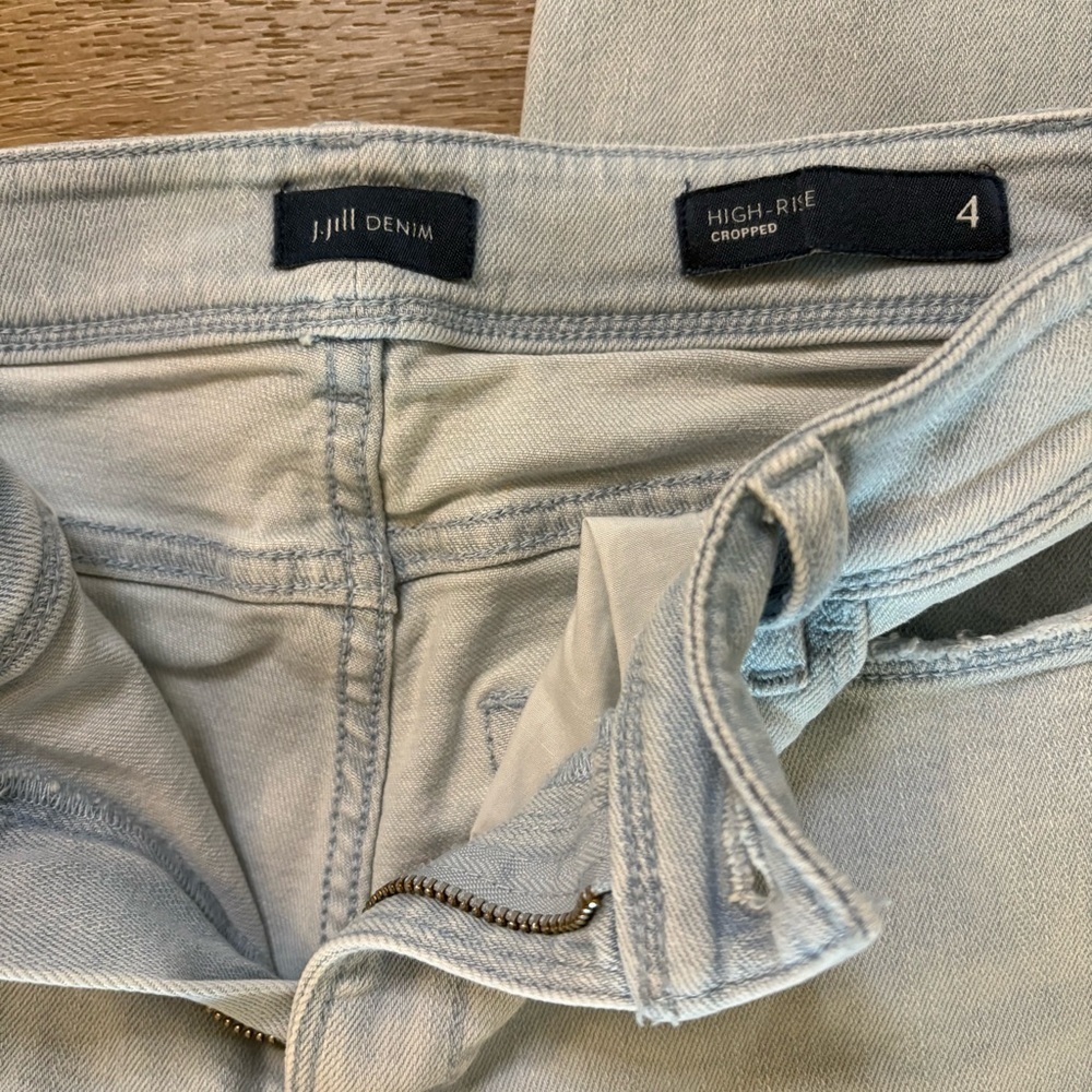 J Jill Jeans Womens Sz 4 Blue Light Wash Denim High Rise Cropped Stretch Preppy‍ - Picture 3 of 10